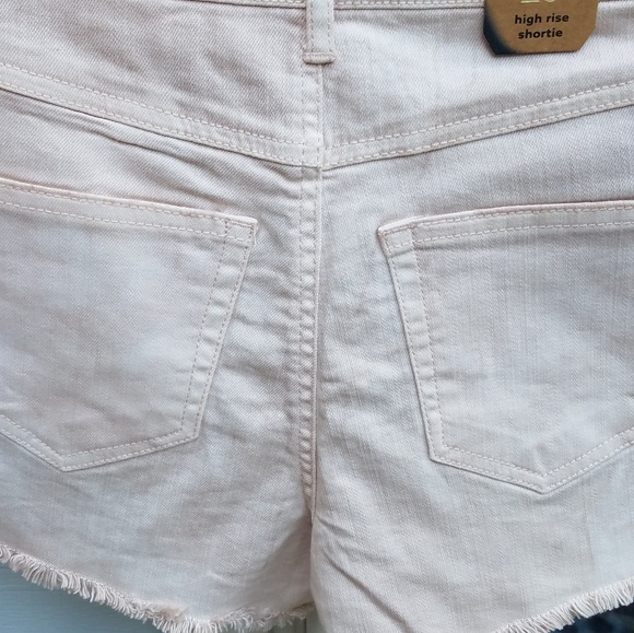 🆕️NWT hippie laundry embellished high rise short - Picture 6 of 7